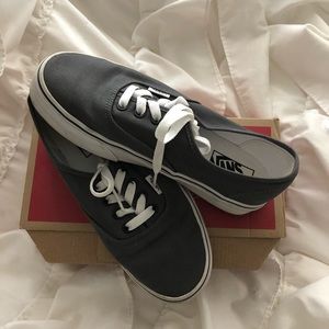 Vans Authentic (big kids)